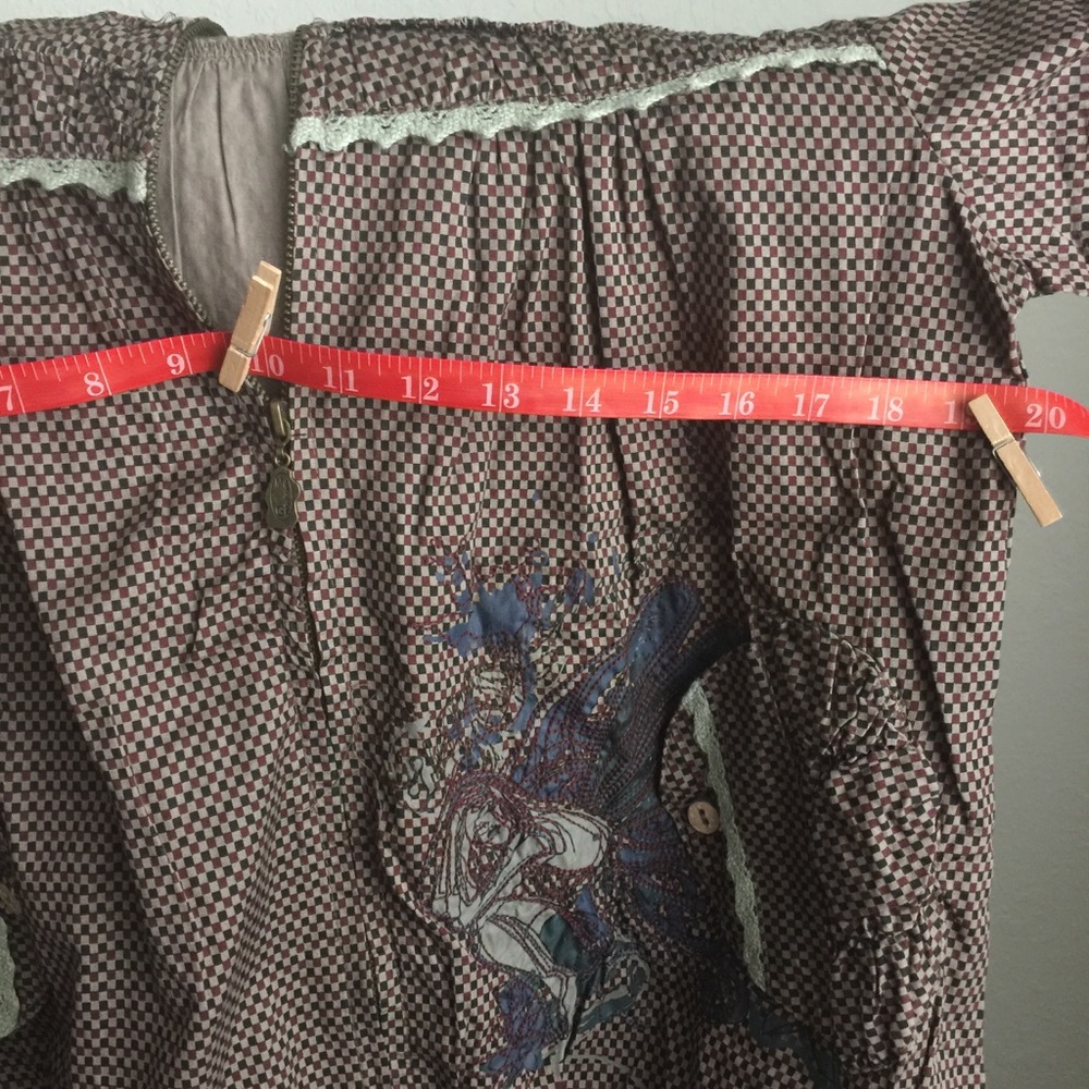  Hooded Jacket - Picture 4 of 8